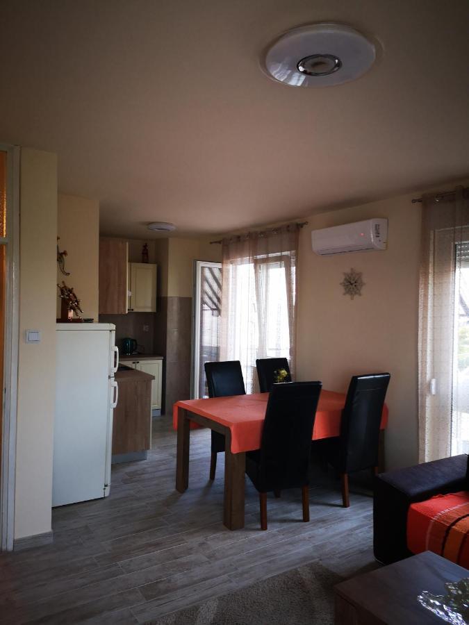Apartman Petrovic City Center Trogir Exterior photo
