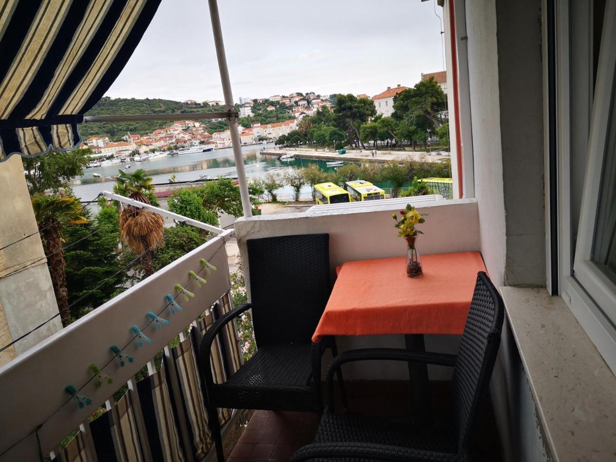 Apartman Petrovic City Center Trogir Exterior photo